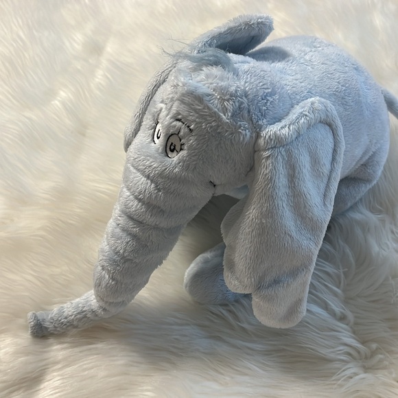 Dr. Seuss Horton Hears A Who 11" KOHLS Cares for Kids Elephant Plush - Picture 6 of 11